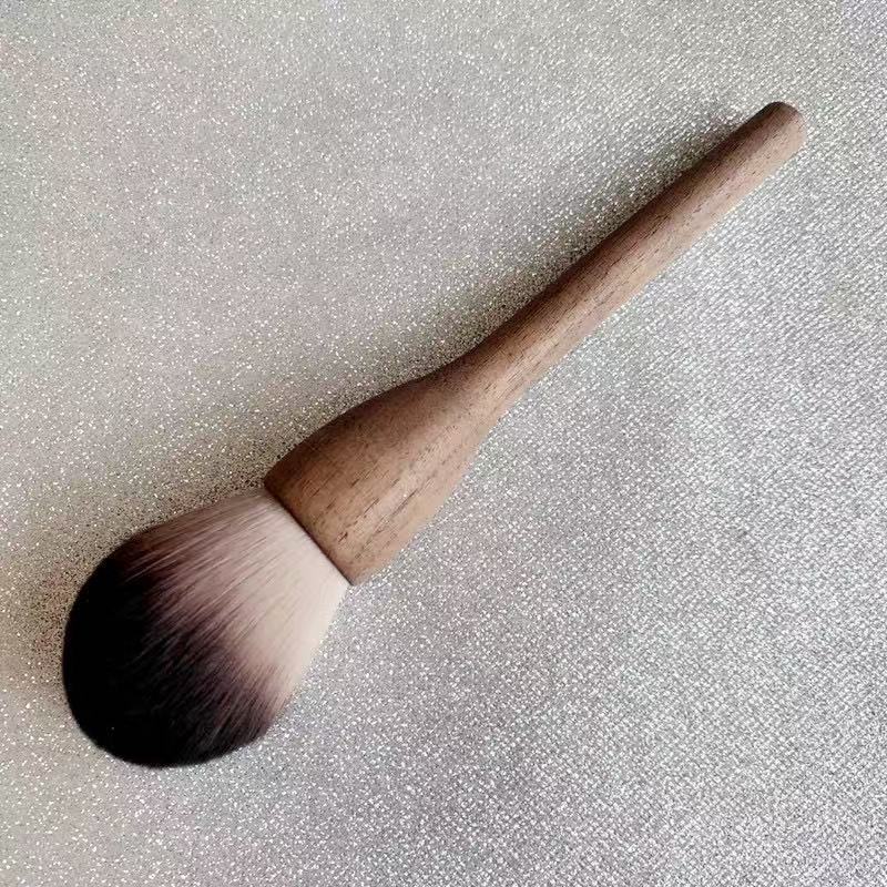 Professional Powder Brush Pick up Soft Bristles Seamless Blending Natural Finish Fit Makeup Effect No Flying Flame Powder Brush