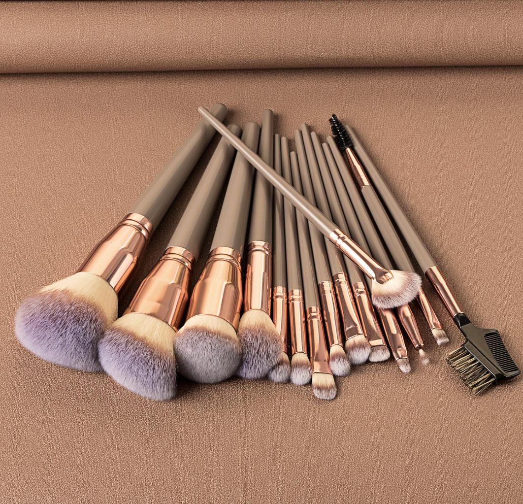 Portable Custom 15-Piece Vegan Makeup Brush Set with Bag Super Soft Bristles Low MOQ Orders for Face & Eye Use