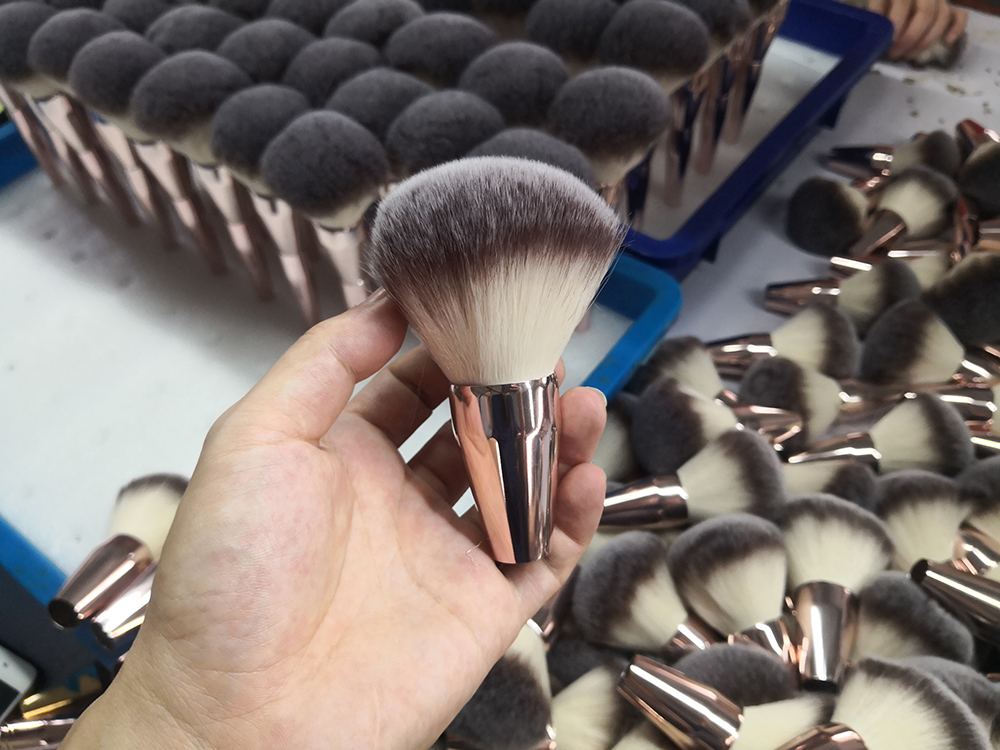 Makeup brush product showcase 5