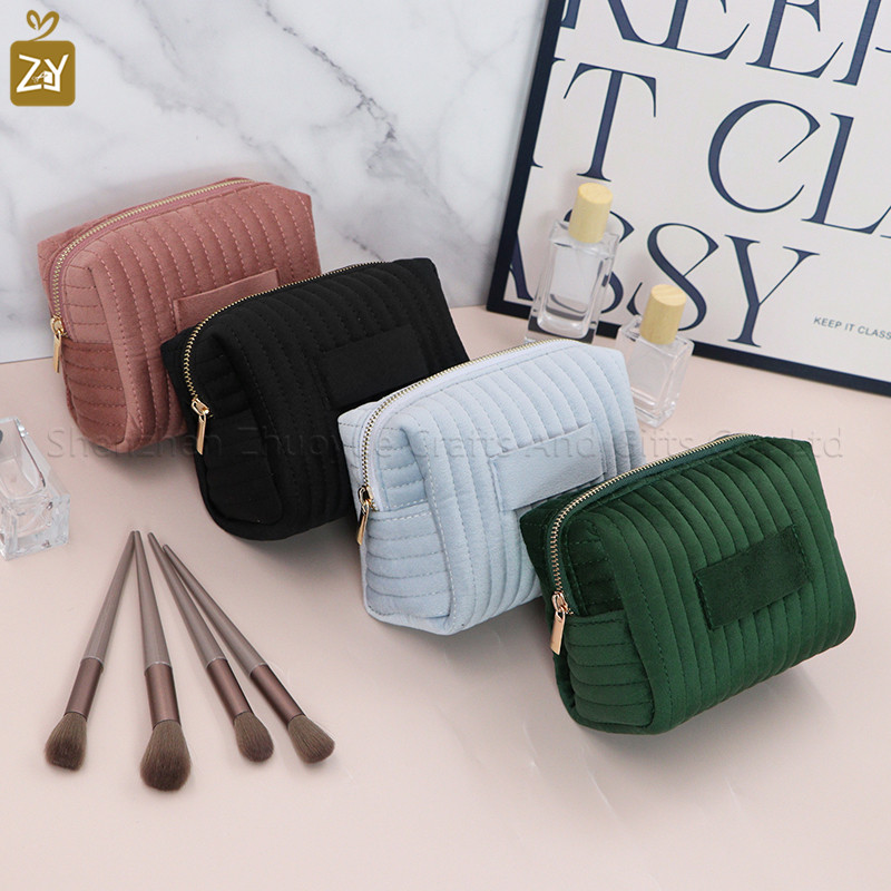 Large Capacity Velvet Makeup Pouch Portable Travel Toiletry Cosmetic Bag Soft Quilted Zippered Makeup Pouch For Women