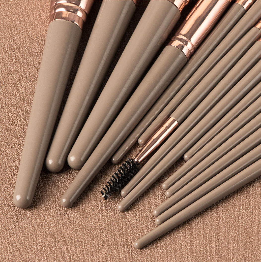 Portable Custom 15-Piece Vegan Makeup Brush Set with Bag Super Soft Bristles Low MOQ Orders for Face & Eye Use