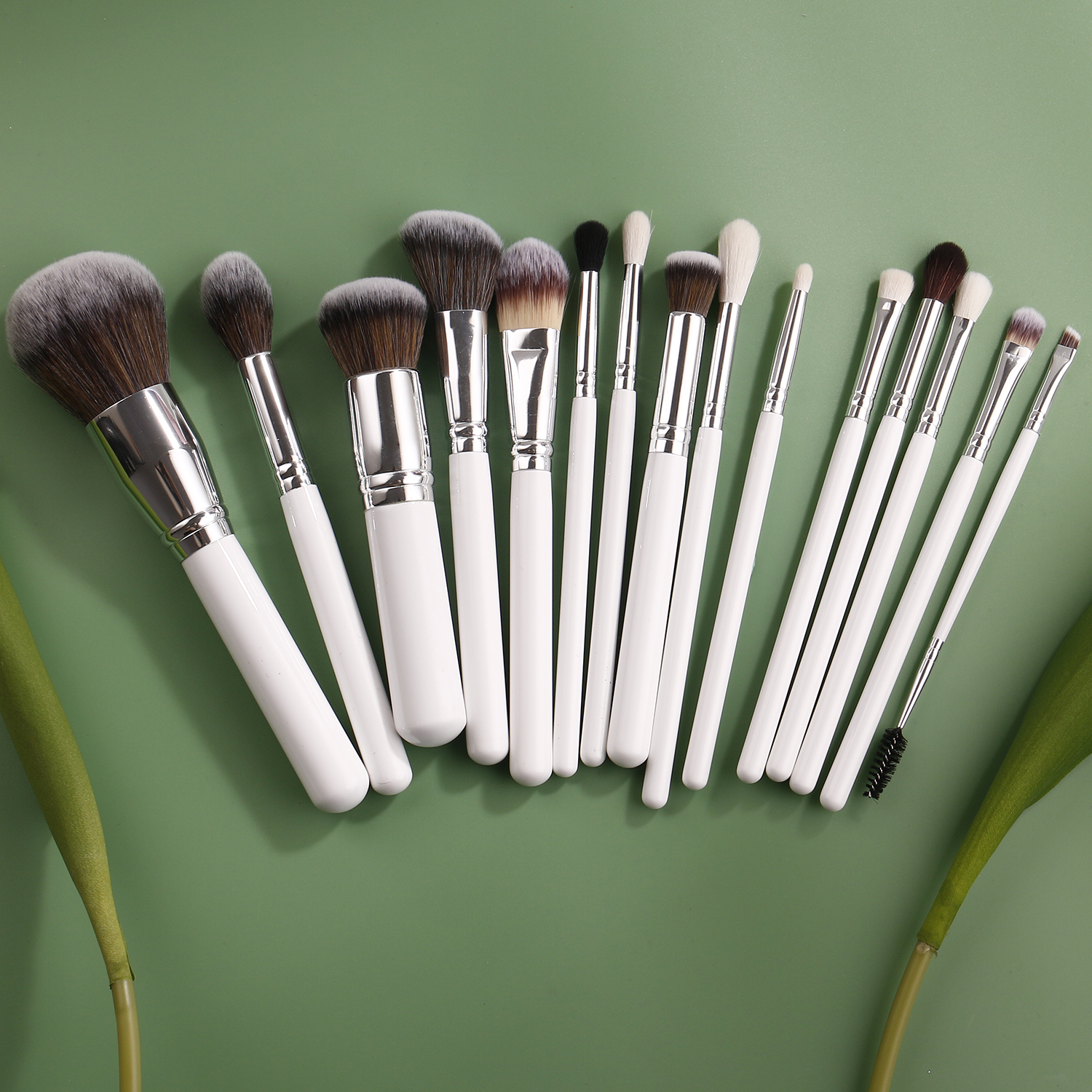 Brush display 7