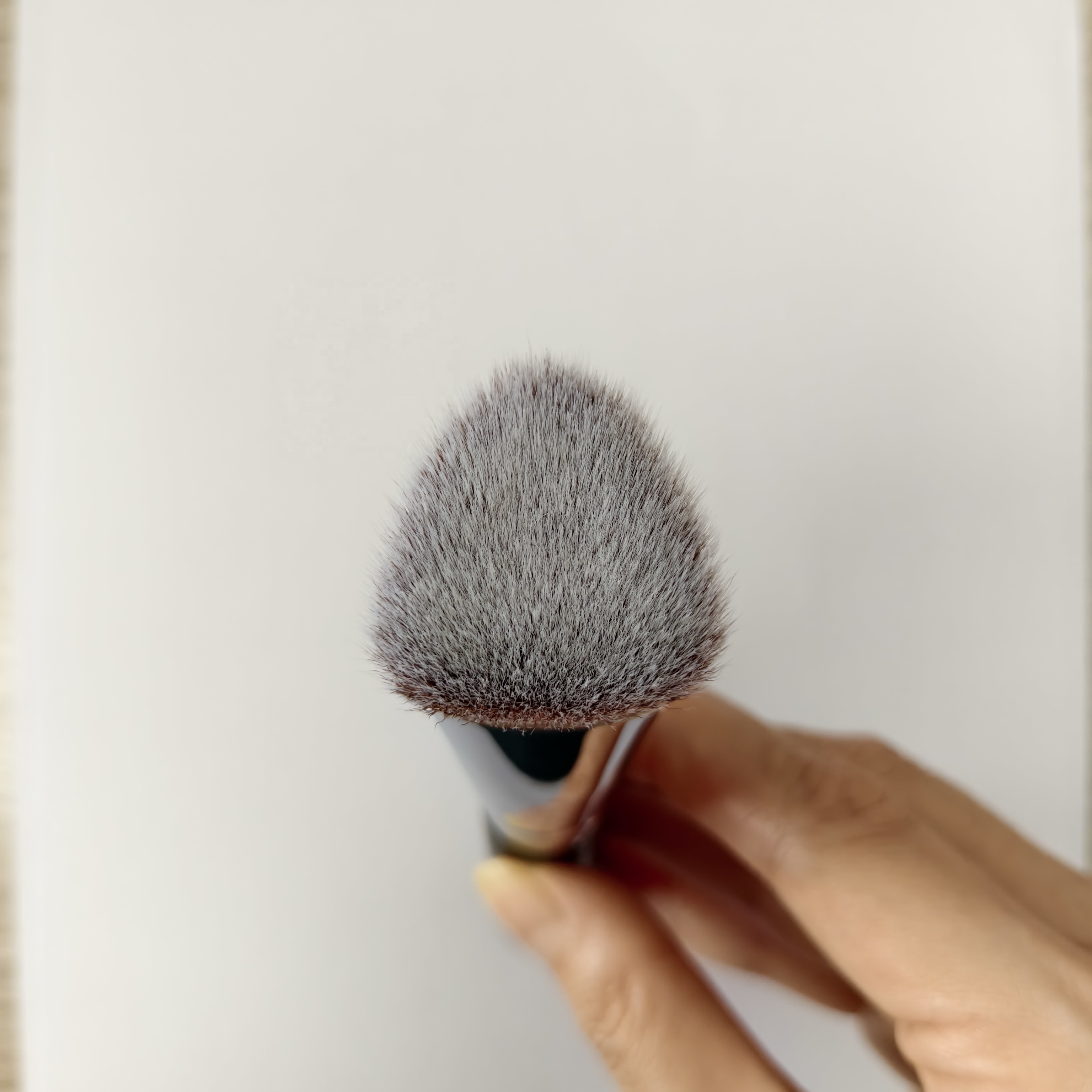 Fast Shipping Triangle Foundation Brush High Quality Copper Ferrule Single Concealer Brush Bronzer Private Label Accept