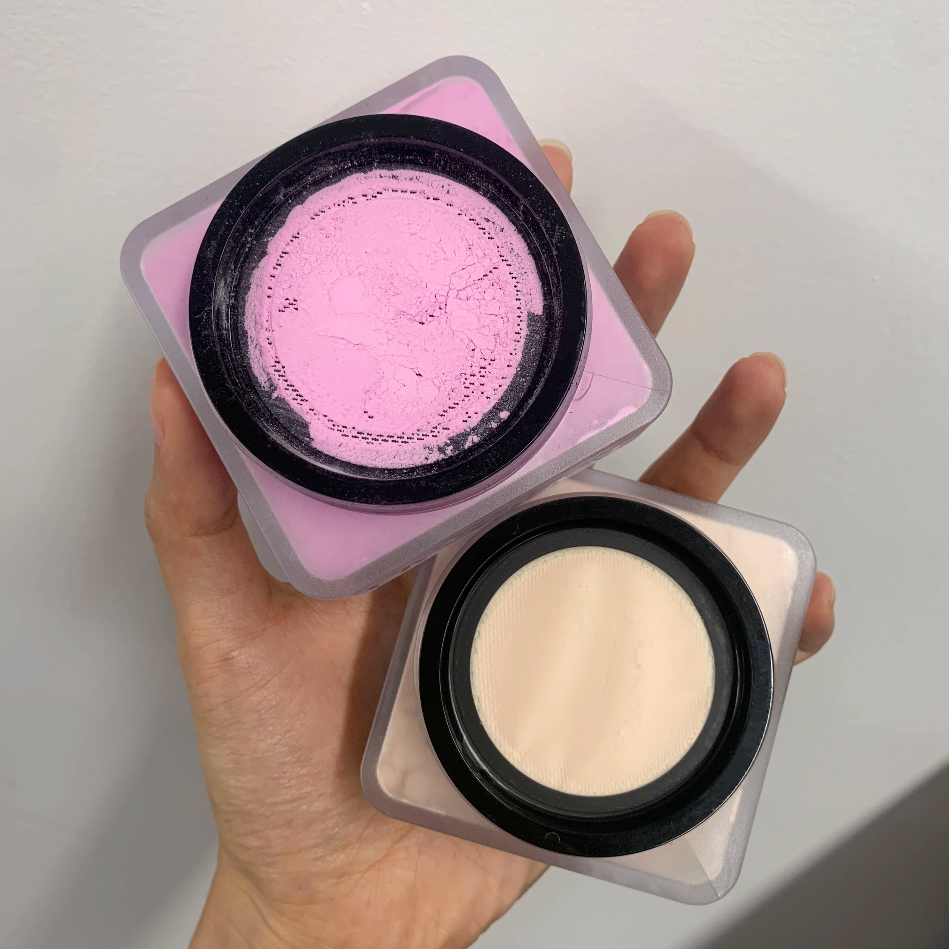 Pudaier Long Lasting Soft Matte Loose Powder Oil-control Brighten Skin Powder Waterproof Makeup Setting Powder