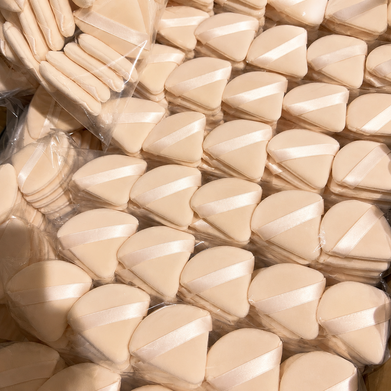Wholesale Beauty Accessories Large Mini Size Sponge Set Custom Logo Triangle Makeup Cosmetic Velvet Cotton Powder Puffs