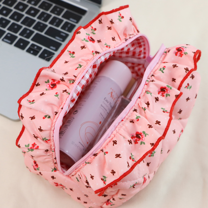 Cotton Quilted Makeup Bag Cute Floral Cosmetic Bag With Lacework Travel Toiletry Bag For Women Girls