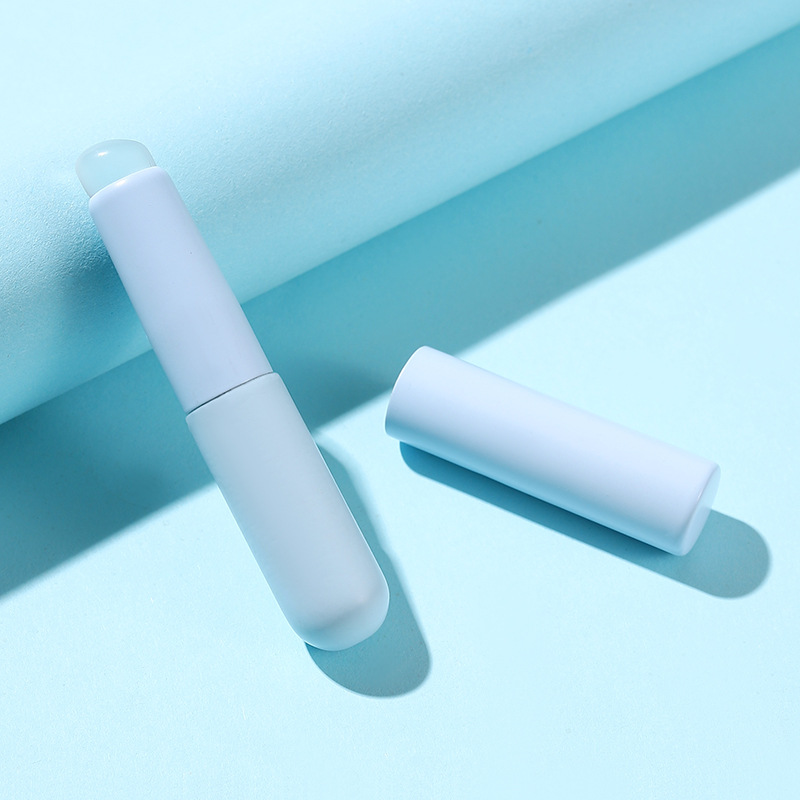 Hot Selling Portable Plastic Handle Silicone Lip Brush With Angular Blush Design For Lipstick Concealer