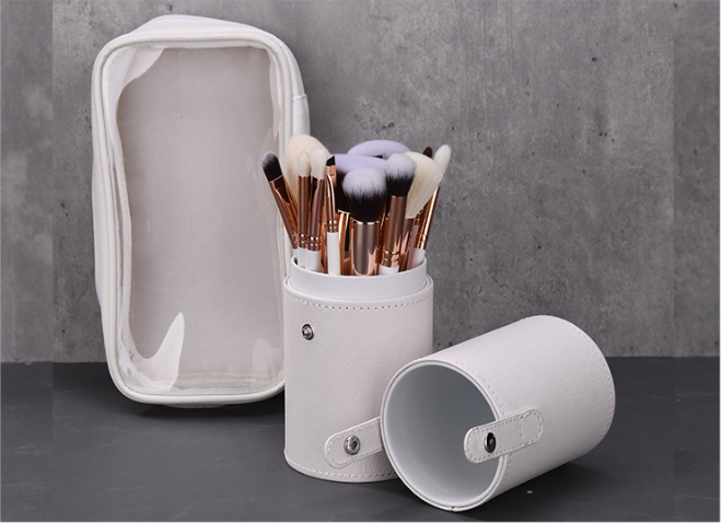Soft-textured Animal Makeup Brush Set - Animal Fur Eyeshadow Brush Loose Powder Eyeshadow Brush Complete Makeup Tool Set