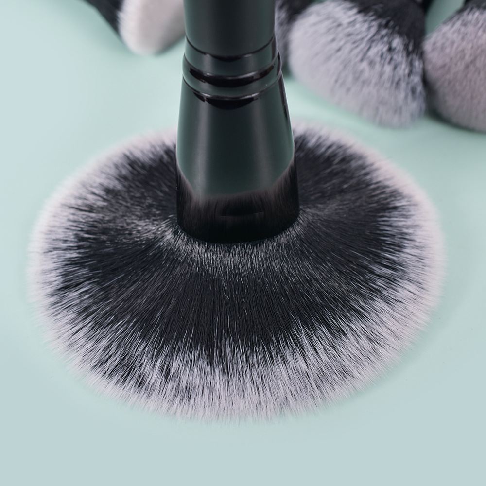 Makeup Brush Detail 3