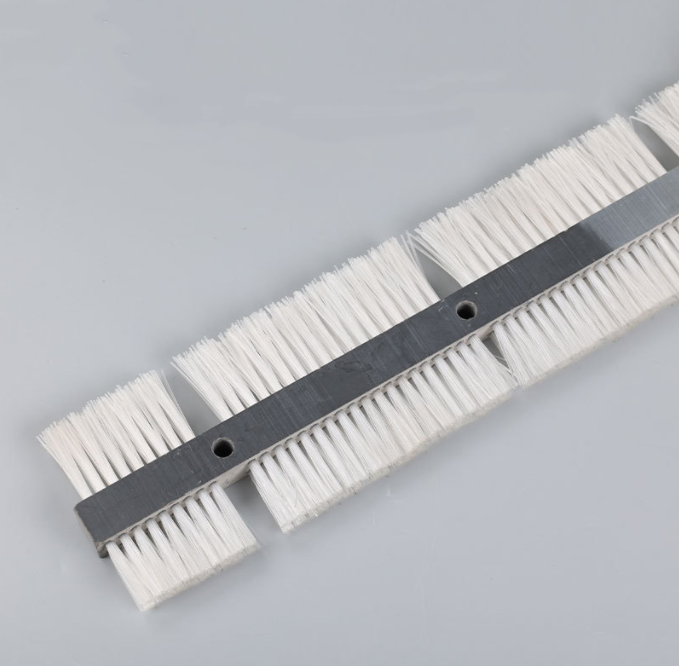 Plate Brush Detail 4
