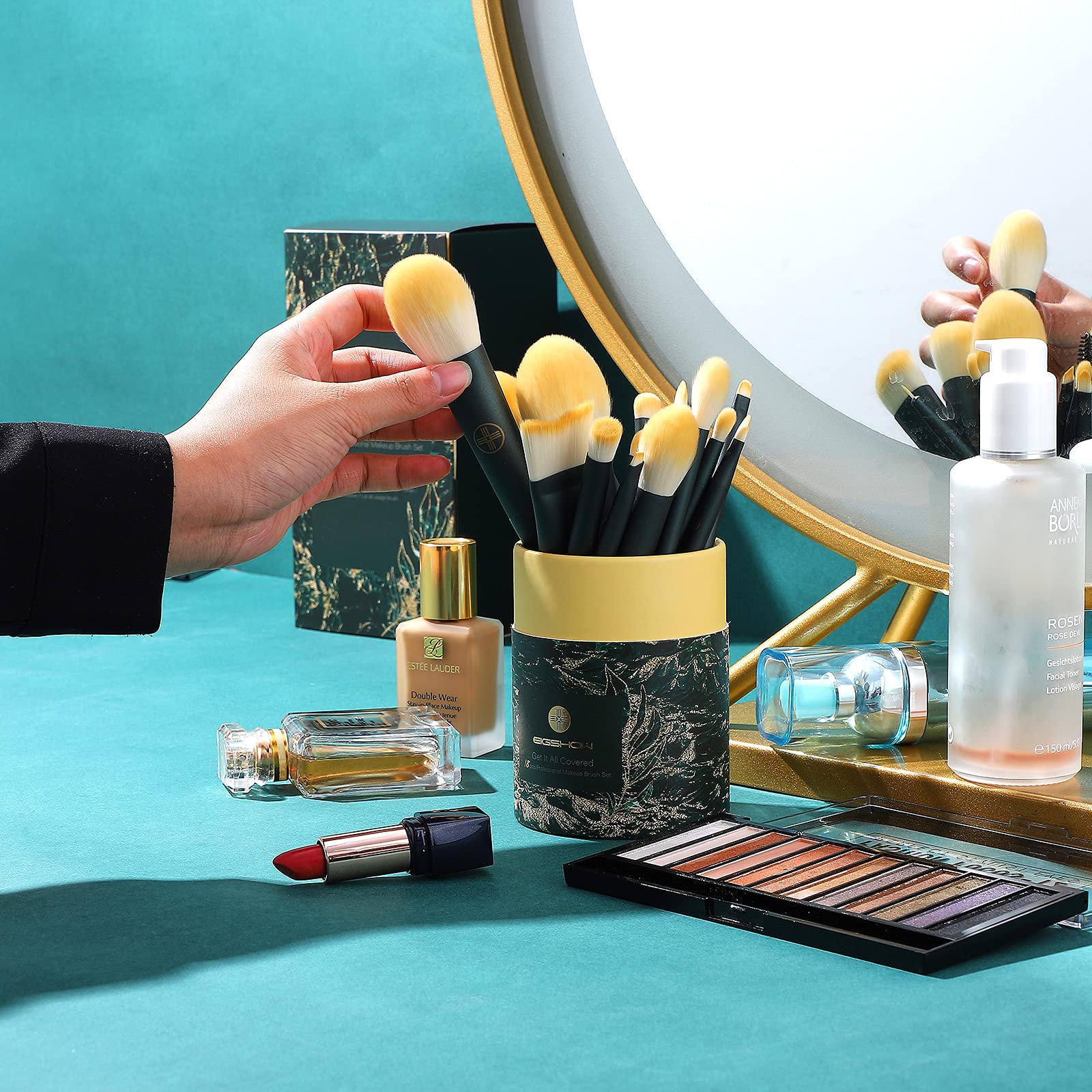 Professional Makeup Brush Set 18 Pieces Grip Comfortable And Convenient Eyeshadow Blush Powder Base Blend Brush