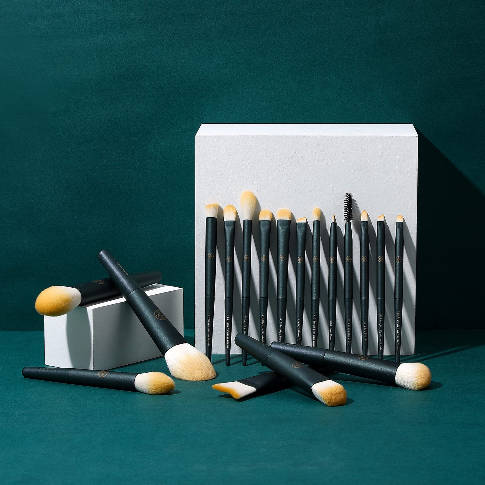 Professional Makeup Brush Set Details