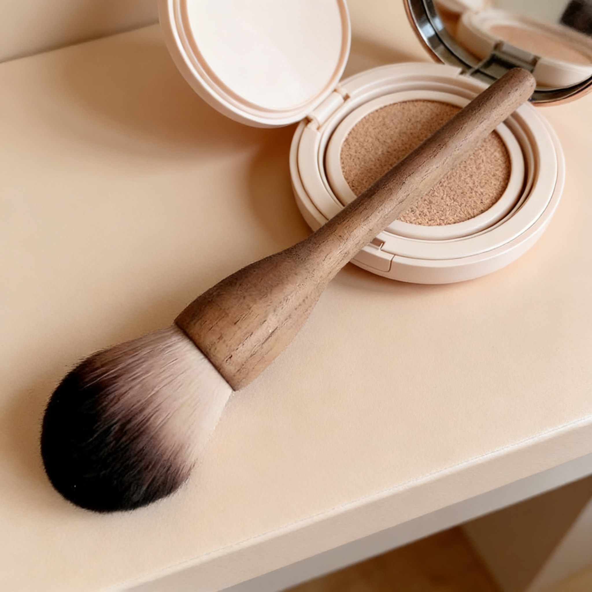 Professional Powder Brush Pick up Soft Bristles Seamless Blending Natural Finish Fit Makeup Effect No Flying Flame Powder Brush