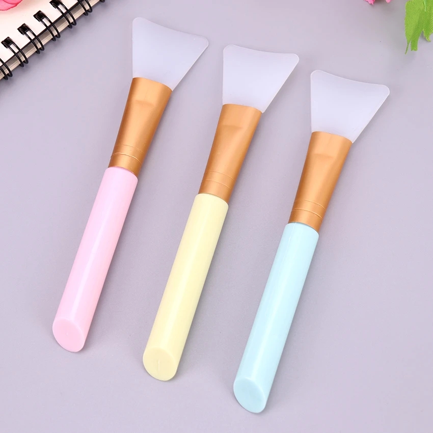 Silicone mask brush detail