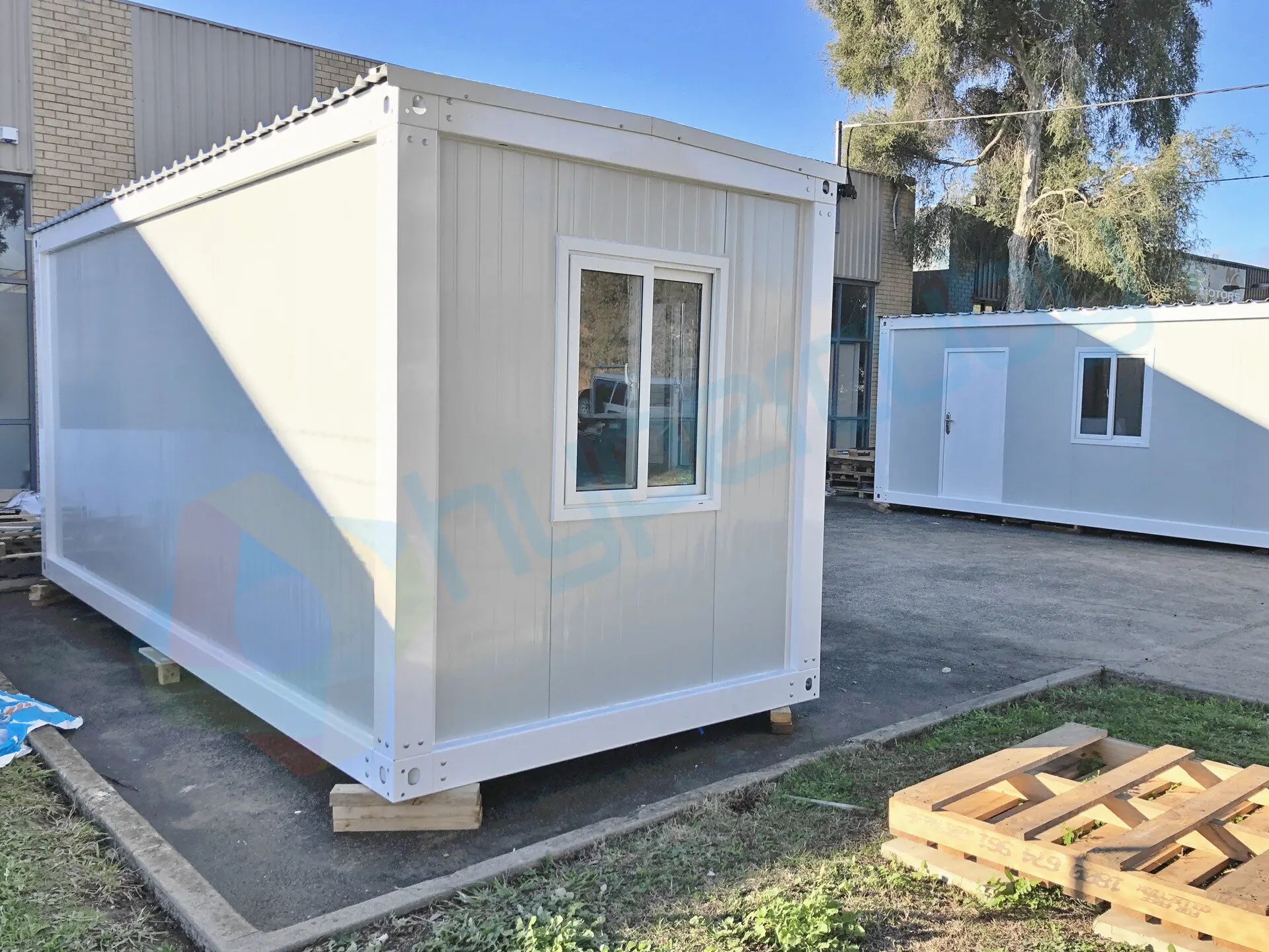 Custom HOUSE Flat pack container house 20ft prefab tiny house barber shop Suppliers, Factory