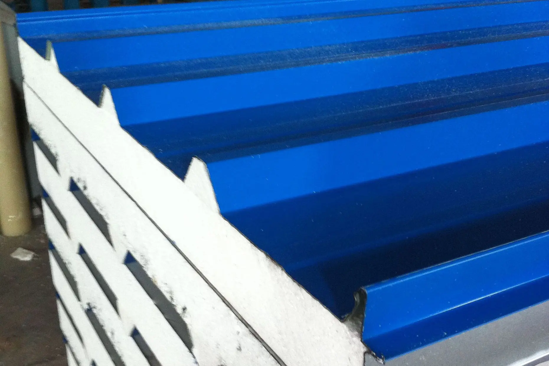 OEM HOUSE Fireproof Outdoor Prefab Sandwich Panel for Steel Structure Companies, Distributor