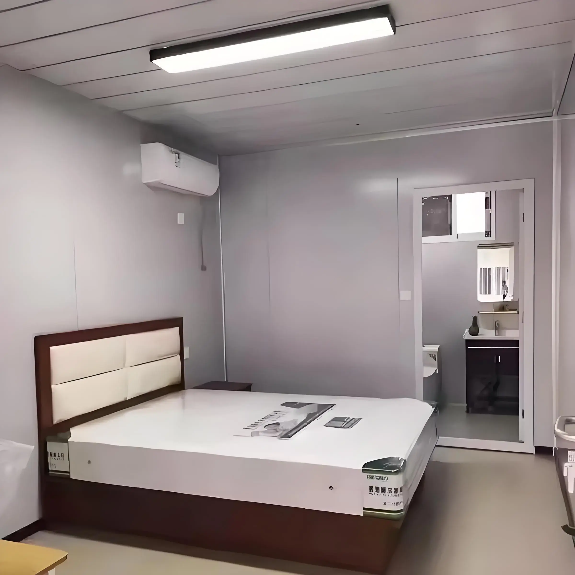 Custom 20ft quick-assembly container house with front door access Factories, Distributor