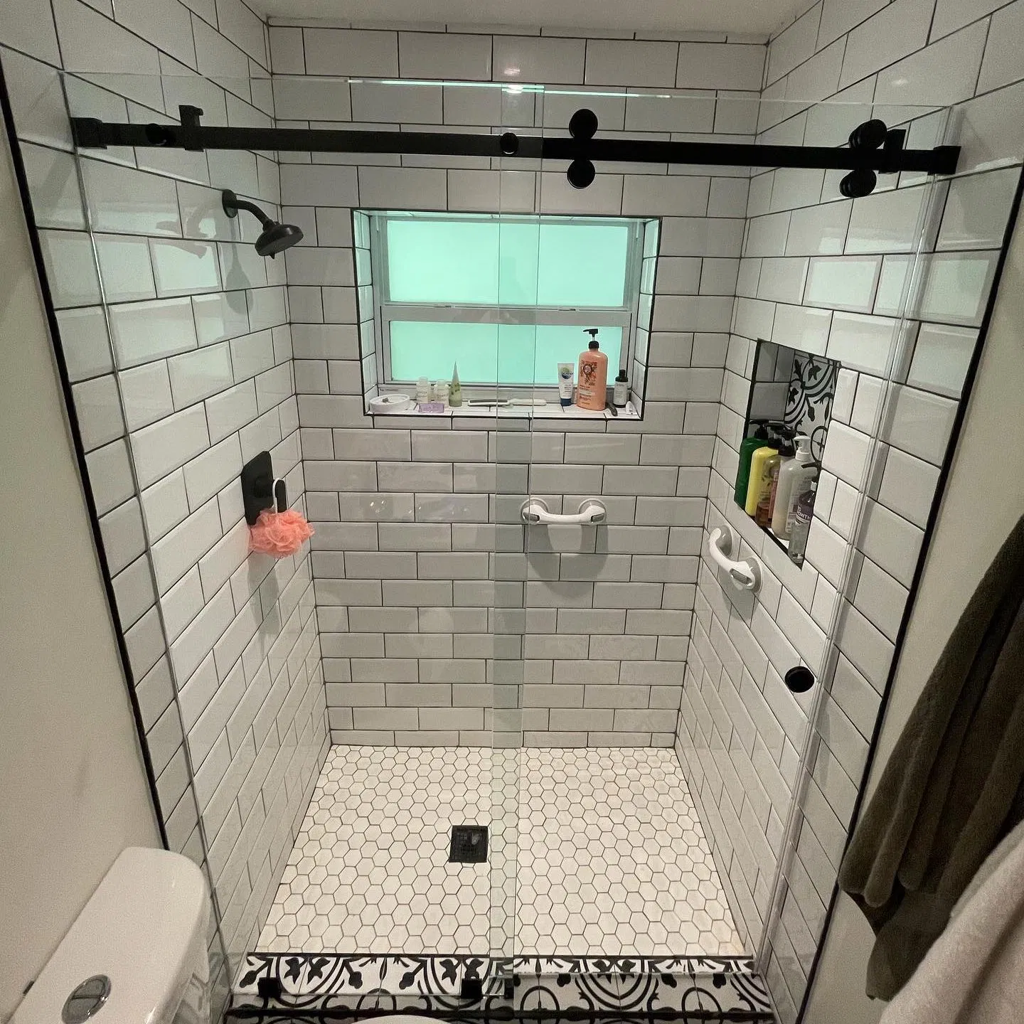 China Manufacturer Shower Screen Roller Sliding Glass Door Hardware Accessories