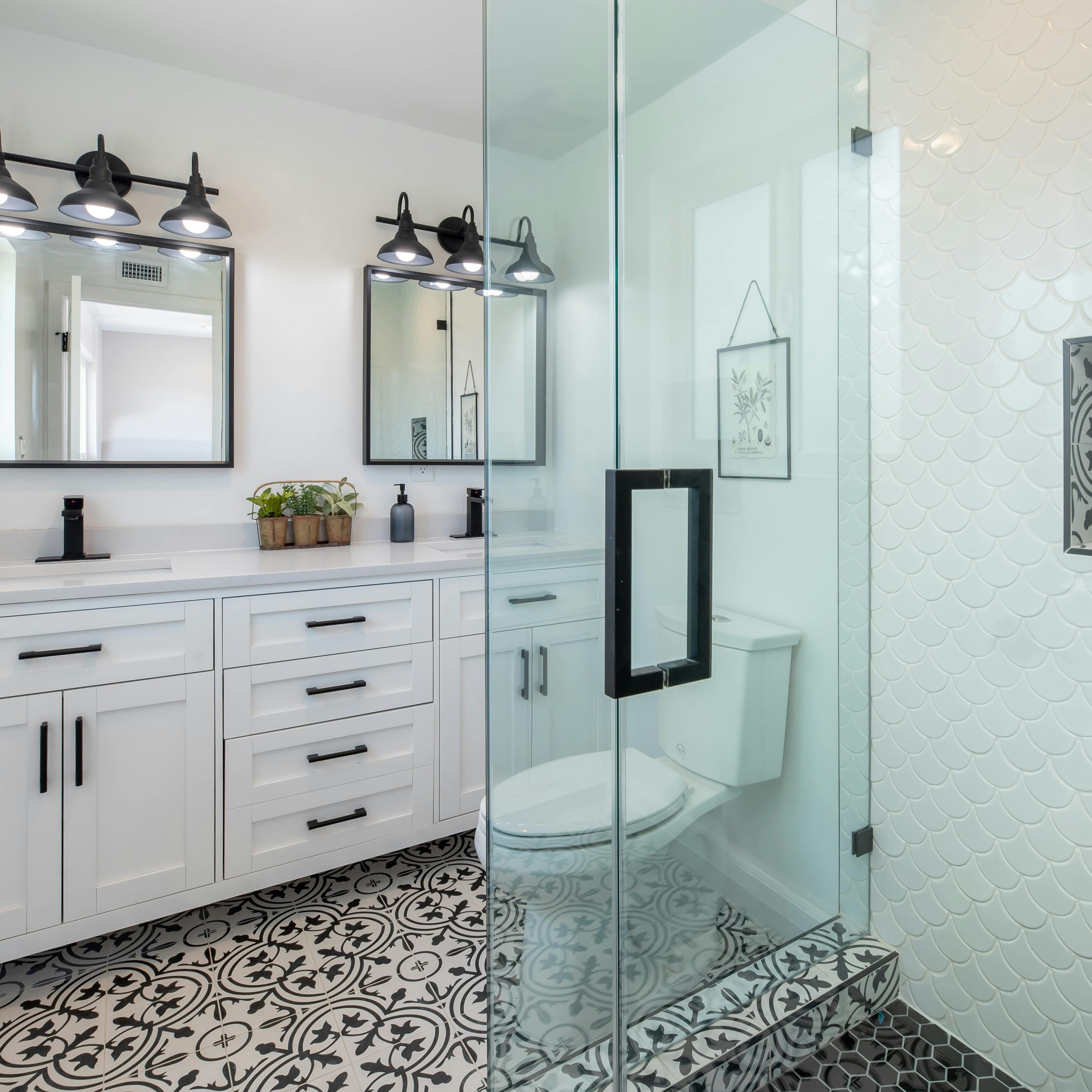 Guangzhou Nova Glass Door Co., Ltd. - Factory and Production Facility