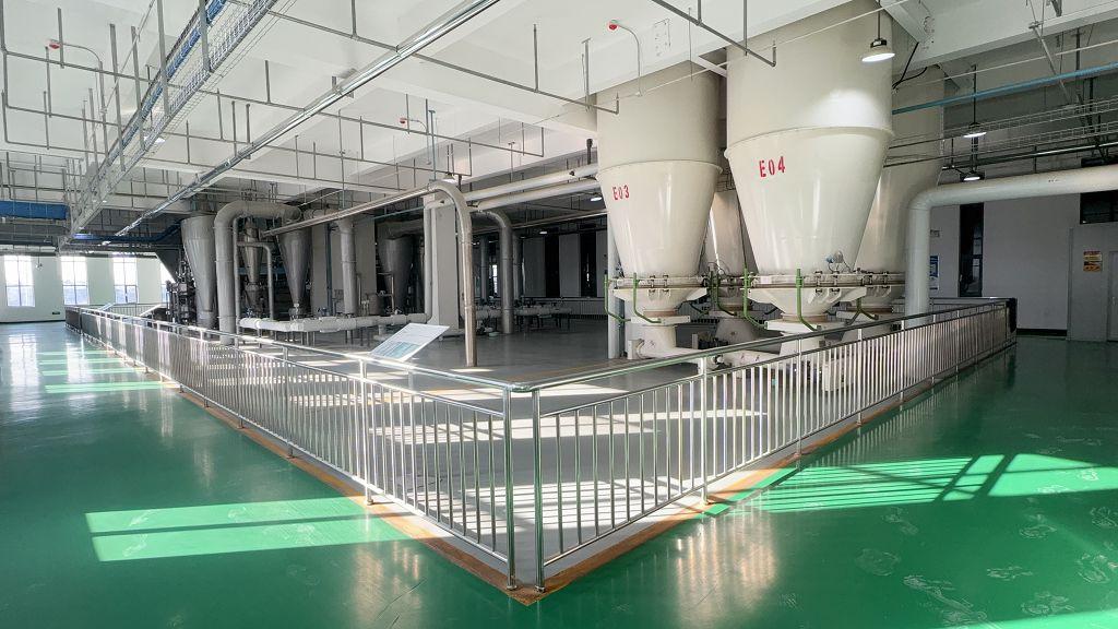 Zesty Pet premium pet food quality inspection and production line