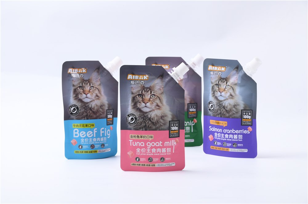 Complete Pet Diet: High-Quality Wet Food for Balanced Nutrition