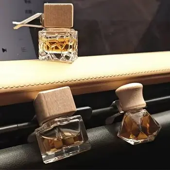 High-Quality Modern Interior Car Air Outlet Aromatherapy Essential Oil Holder Empty Glass Perfume Bottle and Air Conditioning Balm Ornament Manufacturer, Factories