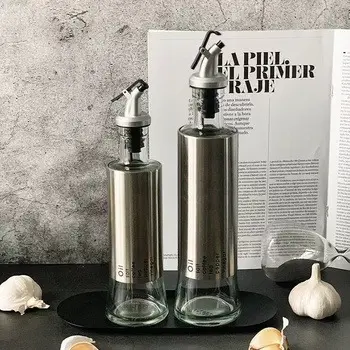 Cheap Wholesale 300ml Glass Kitchen Bottle Dispenser Stainless Steel Pour Spout for Cooking Olive Oil and Vinegar Factories, Factory