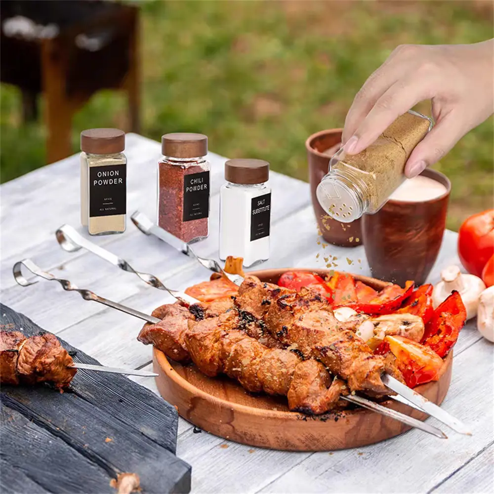 High-Quality Square Glass Seasoning Bottle, Solid Wood Lid, Glass Bottle, Iron Lid, Glass Bottle, Sprinkling Jar Factories, Factory