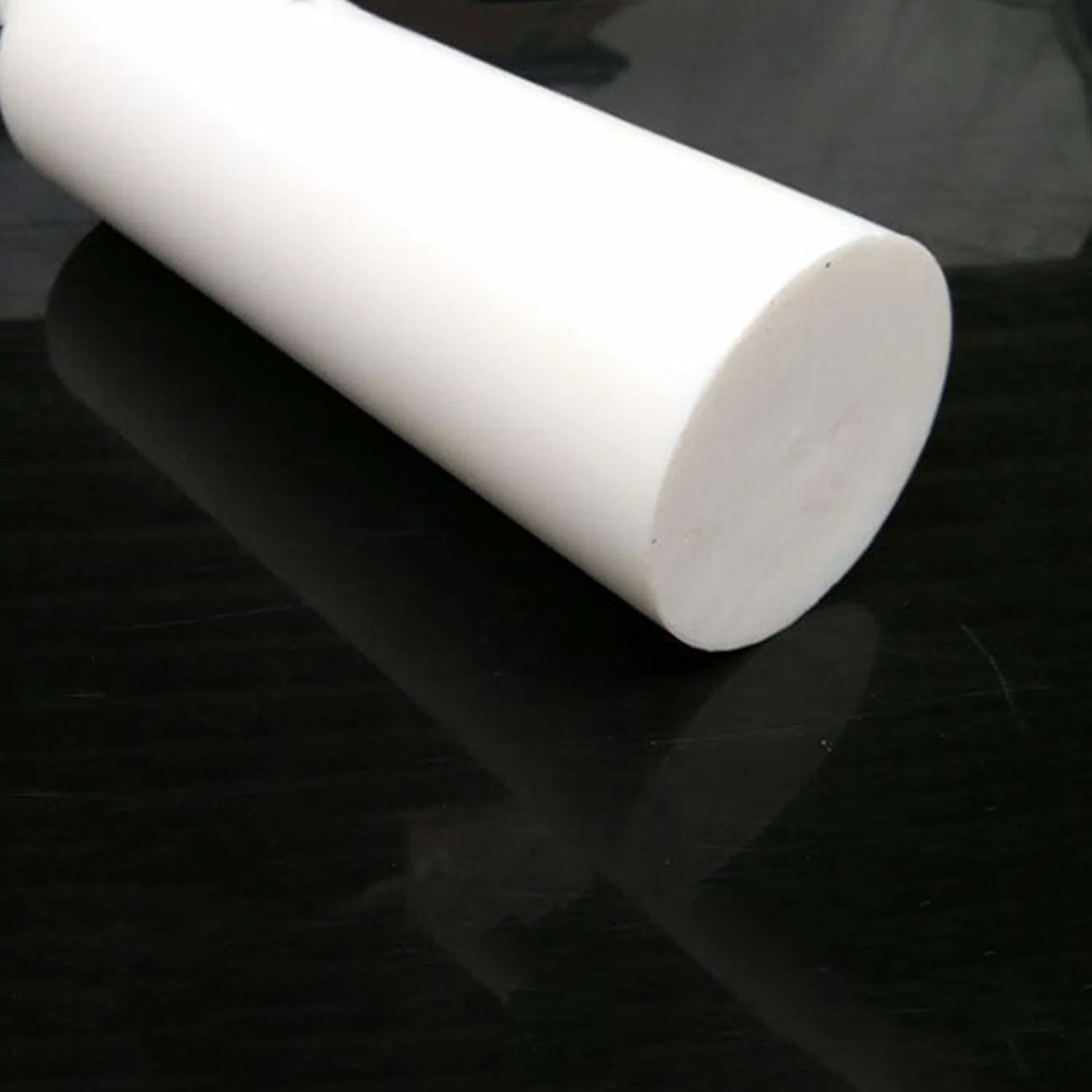 أنبوب صلب من PTFE الأسود النقي لبناء الآلات
