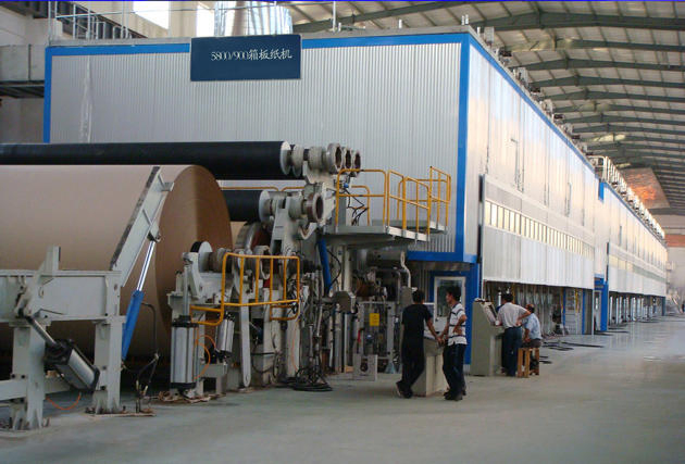 5200mm 260t/D ورق الفلوت عالي السرعة ورق كرافت/ آلة ورق مموج