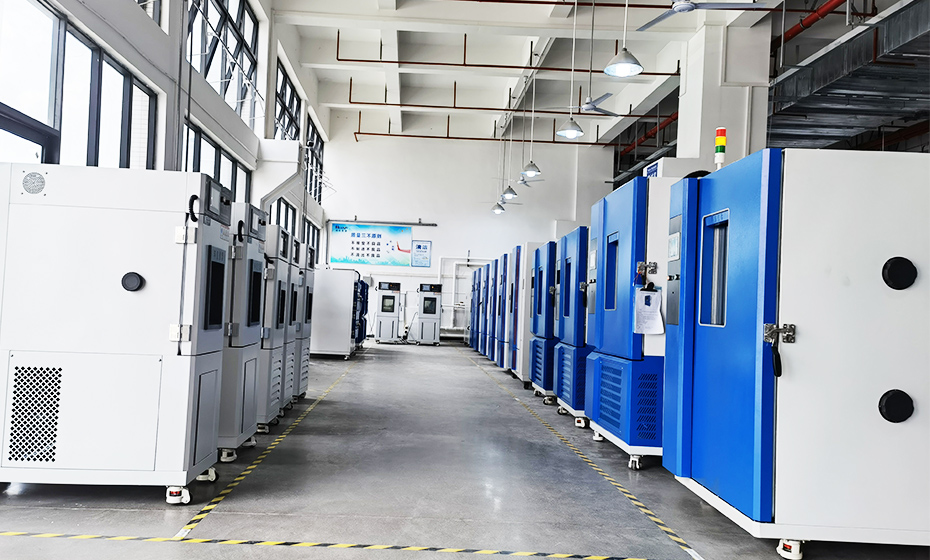 Huanyi quality-inspected environmental test chambers in storage area