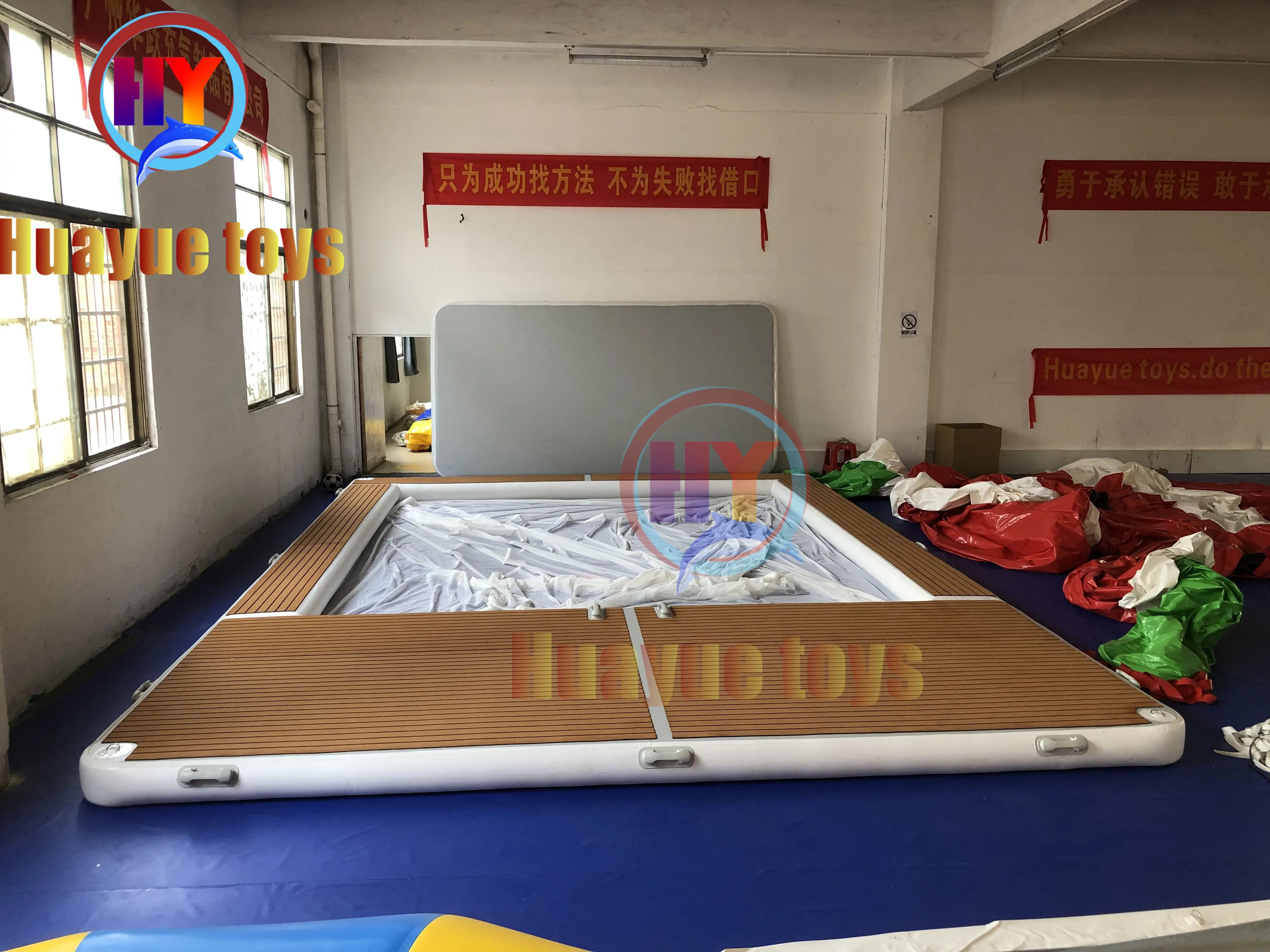 High-Quality Non-Slip Floating Pool Manufacturers, Factories