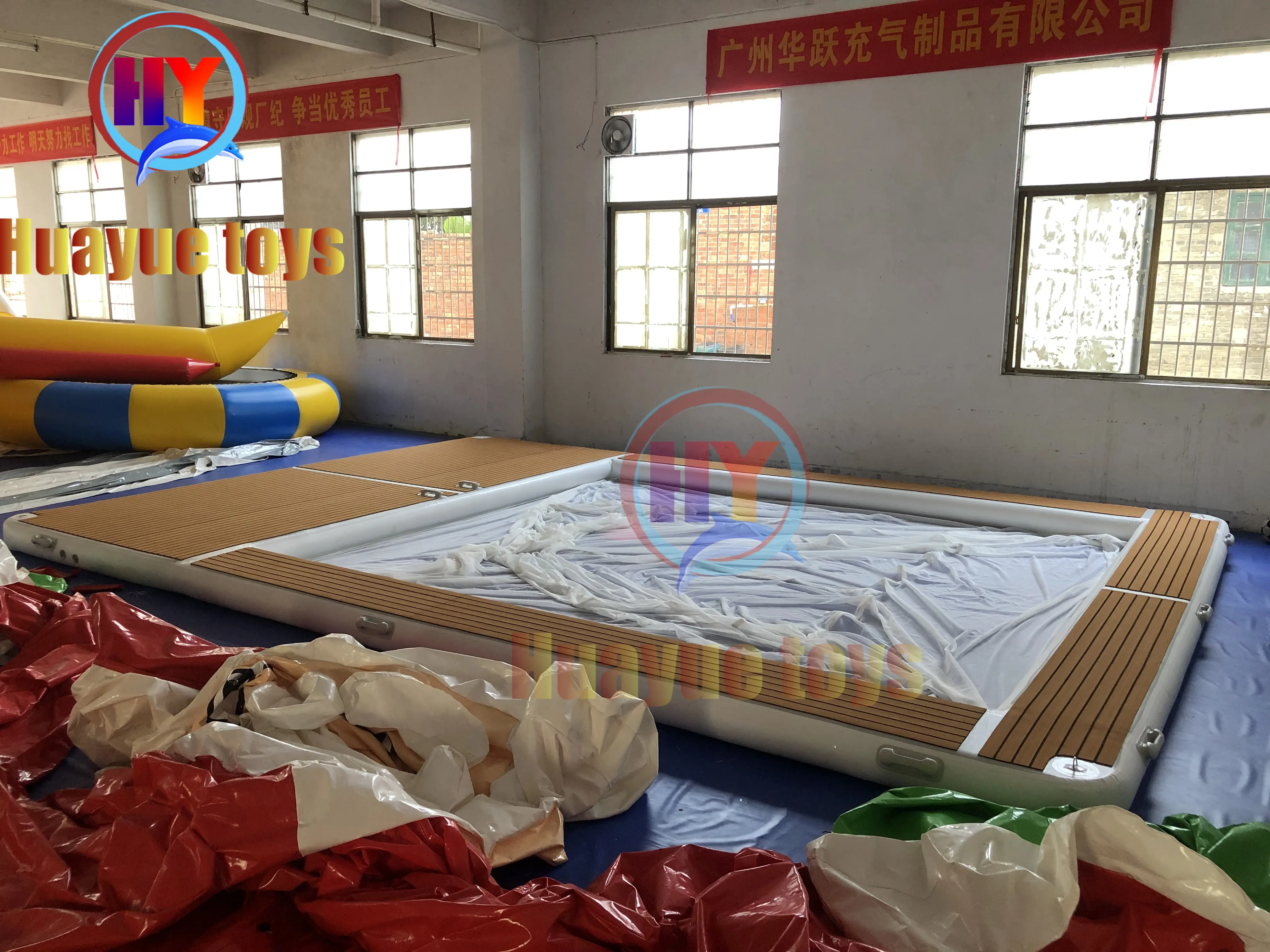 High-Quality Non-Slip Floating Pool Manufacturers, Factories