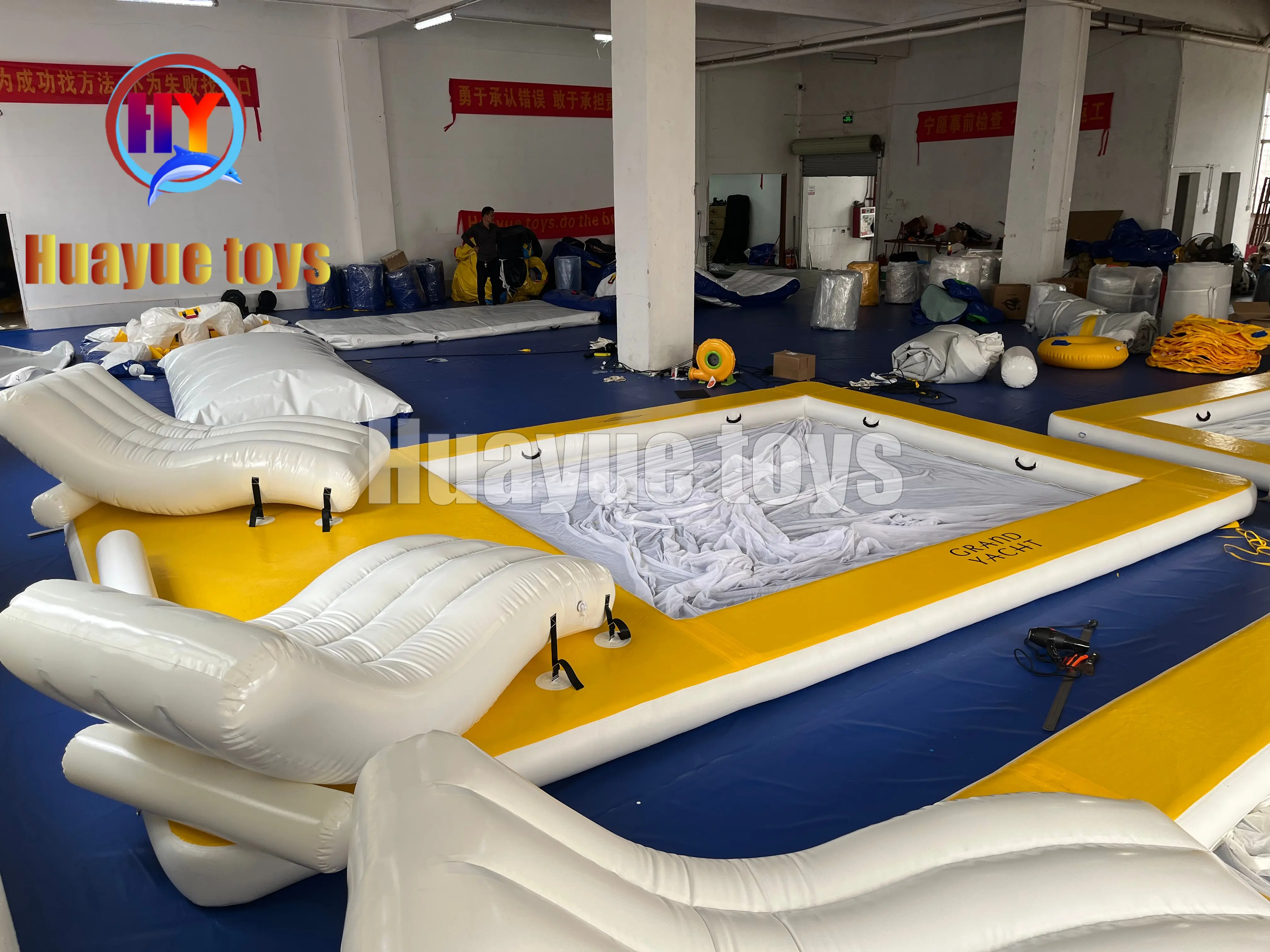 Wholesale China Inflatable Yellow Floating Pool with Lounge Chairs - Quality from Top Suppliers and Factory Supplier, Suppliers