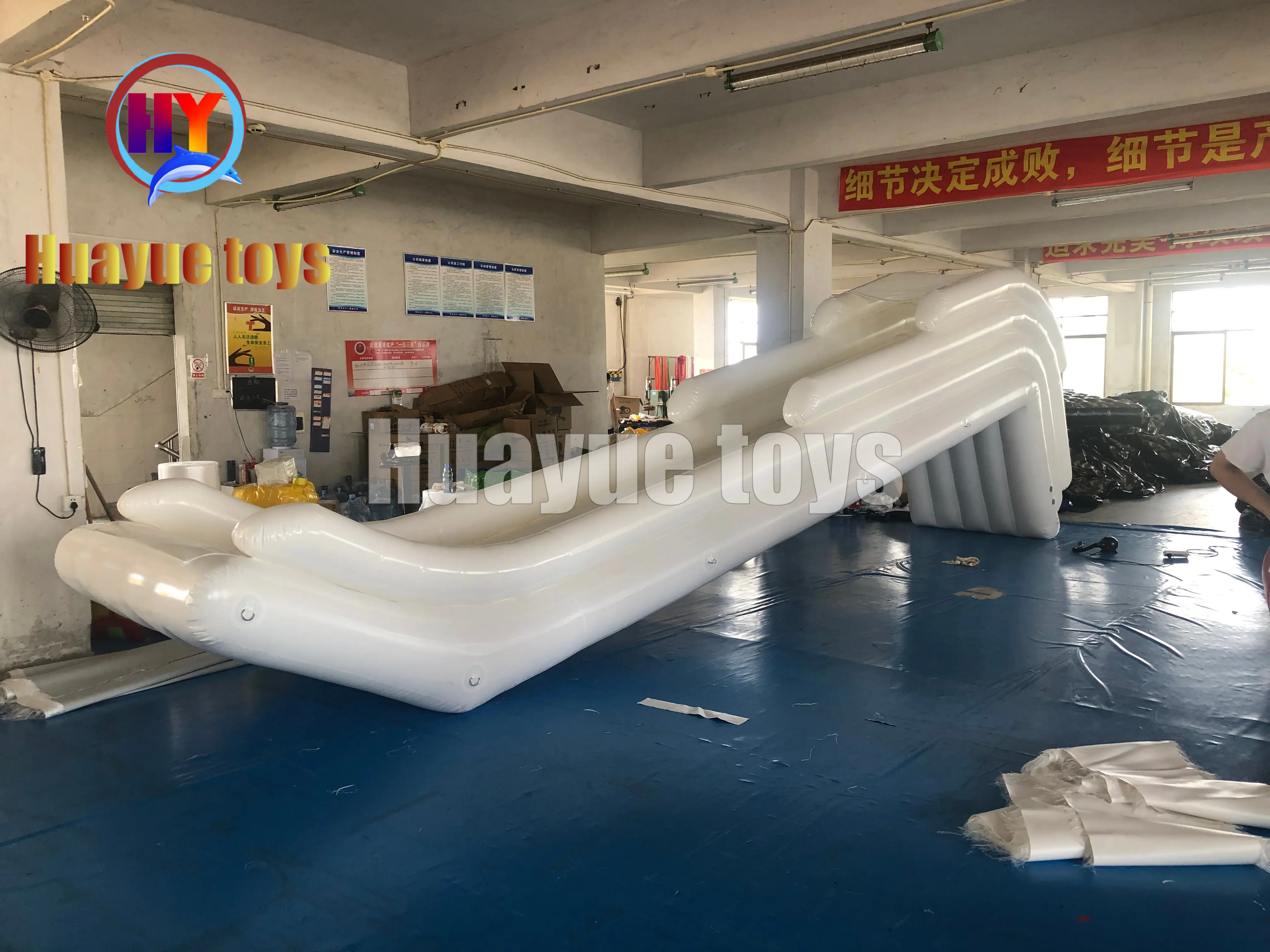 High-Quality All-White Inflatable Yacht Slide Manufacturer, Factories