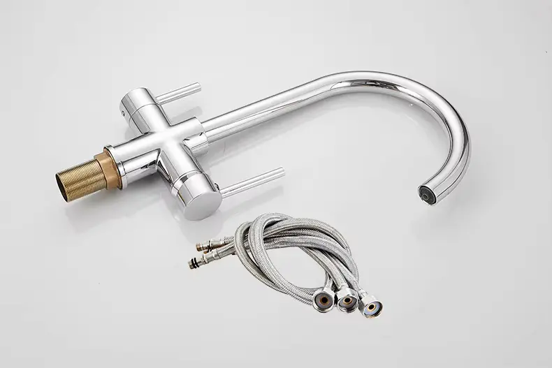 Kitchen-Faucet-3