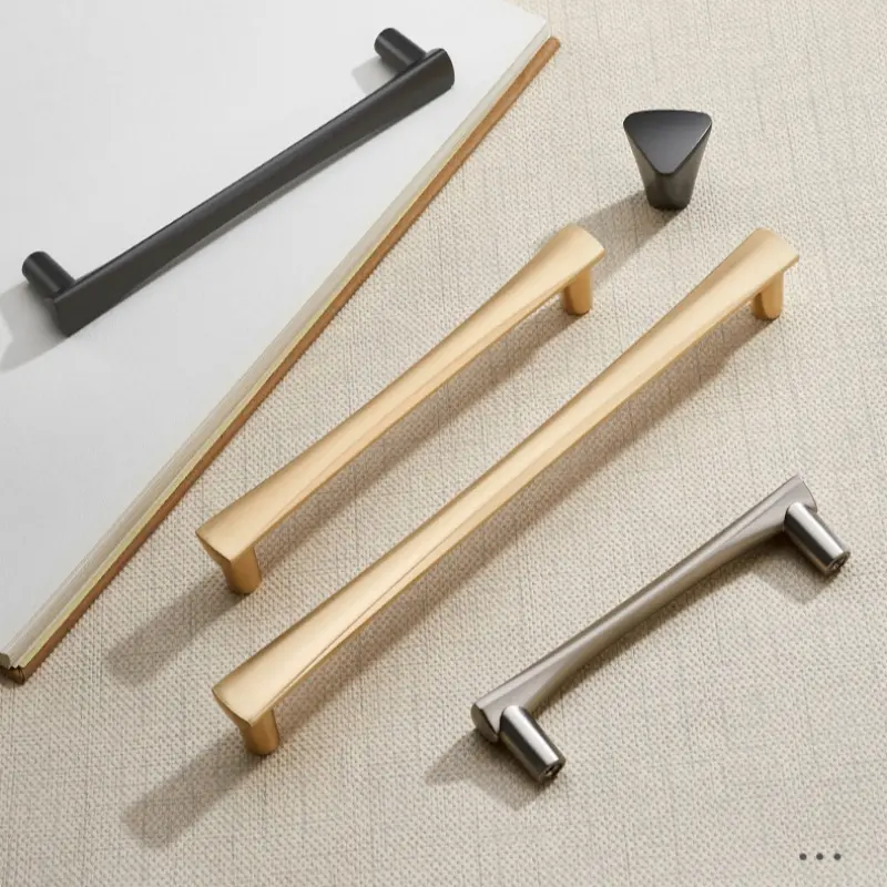 Custom Cabinet Handle Display 2