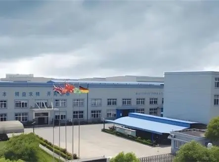 Huazhu precision hardware manufacturing workshop