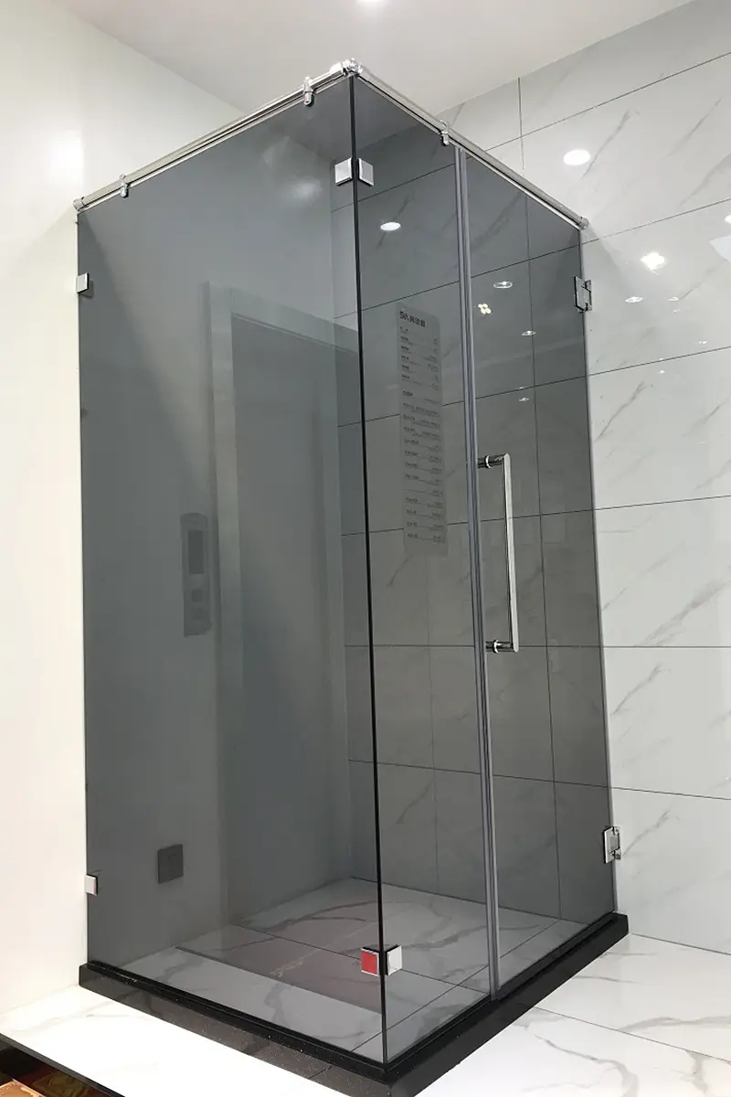 glass door fitting display 2