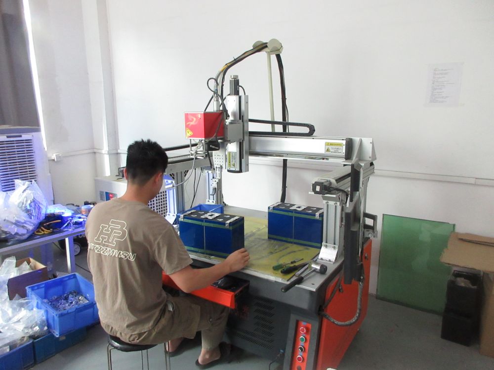 Laser spot welding process for energy storage battery pack manufacturing at Hudd Energy
