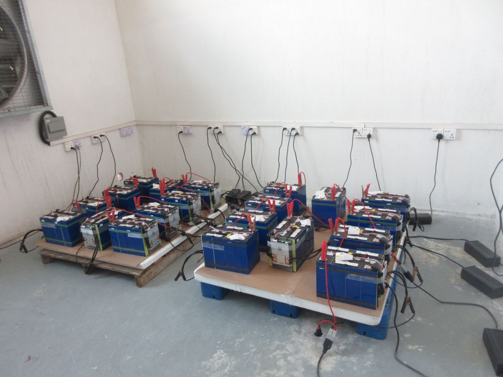 Hudd Energy advanced battery charging and energy storage system assembly