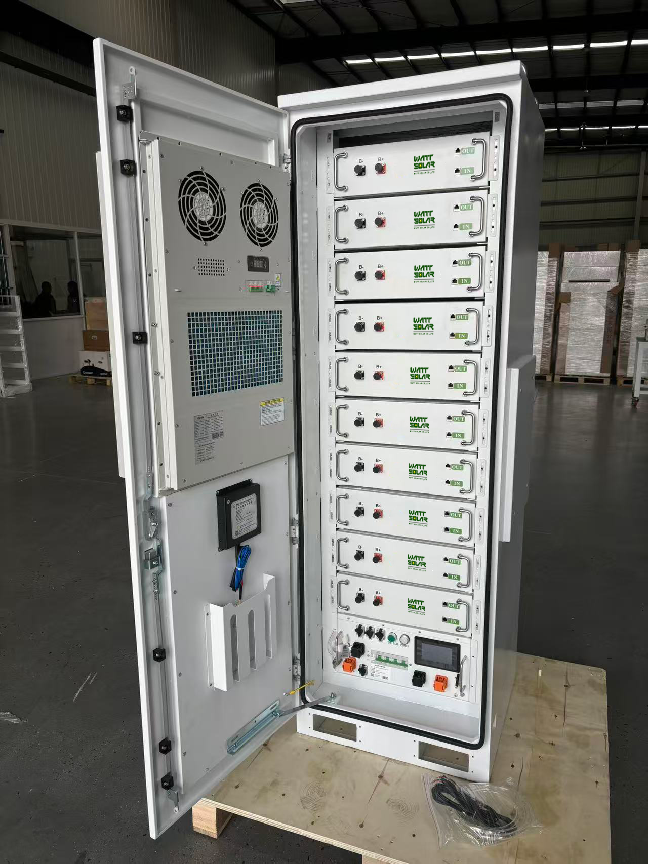 IP54 All-in-One 100kWh Battery Cabinet with Smart BMS/EMS for Outdoor Energy Storage