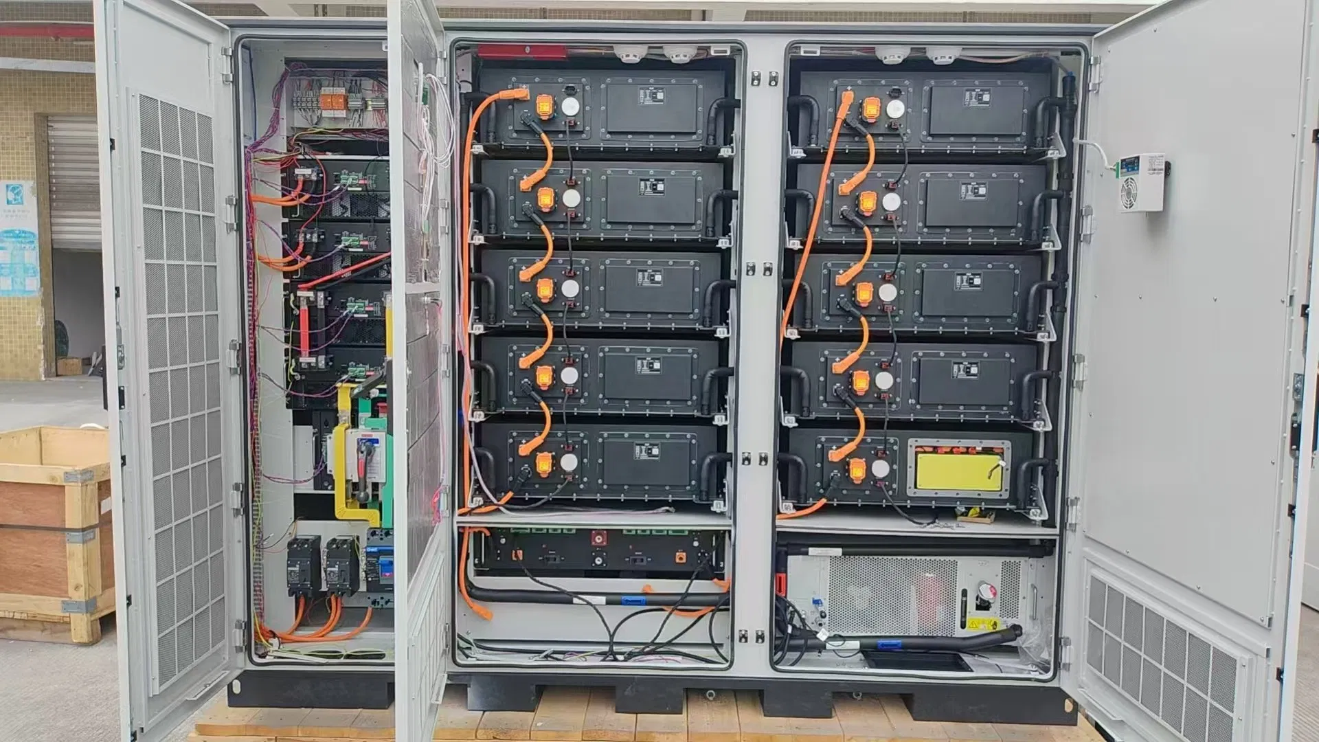 Ess 1250kw/520kwh Solar Energy Storage LiFePO4 Intelligent Air Cooling Industrial Commercial Energy Storage Solutions Smart Pre-Installed Design System