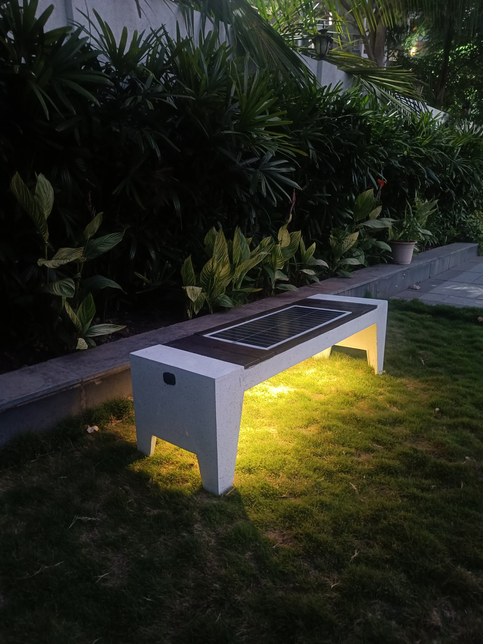 KNT Modern Design Solar Bench Charger Port Waterproof Rectangular Fiberglass Outdoor Home Gardens Malls 1 Year Warranty New