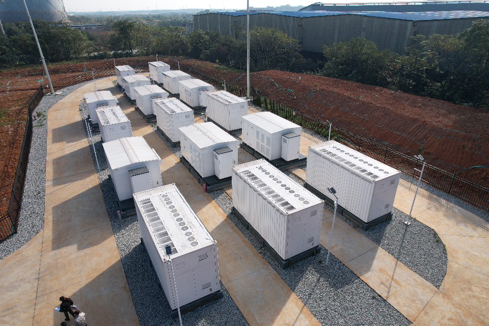 Liquid-Cooled LiFePO4 Battery Container High-Density Utility-Scale Hybrid Grid Solar ESS