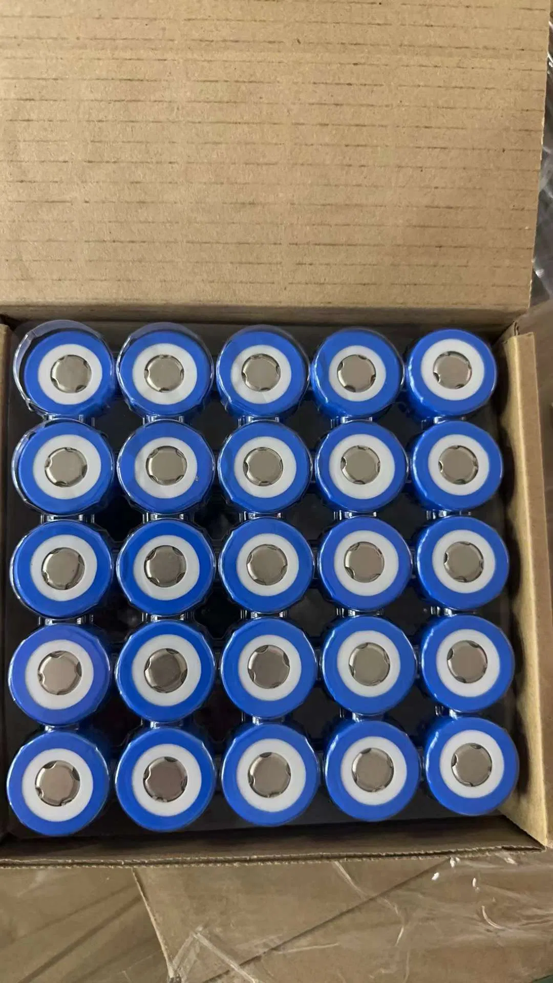 CE Certificated 32700 6000mAh LiFePO4 Battery 3.2V 6ah Ifr32700 Lithium Iron Phosphate Lithium Battery Guangdong LiFePO4 Battery Packs