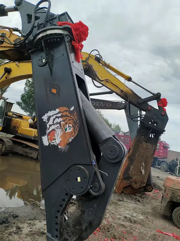 Hydraulic shear feature 3