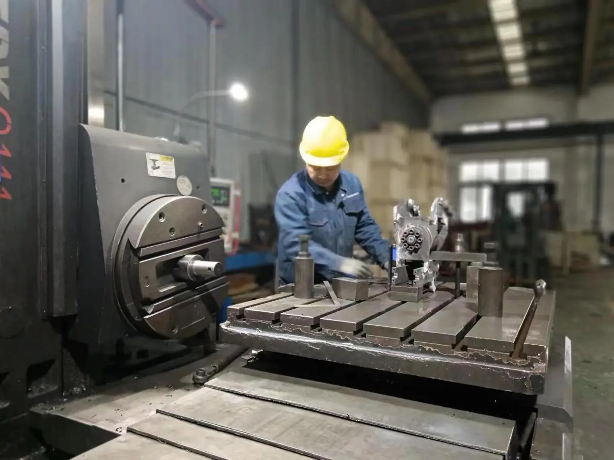 Huida self-owned brand hydraulic attachment supply service