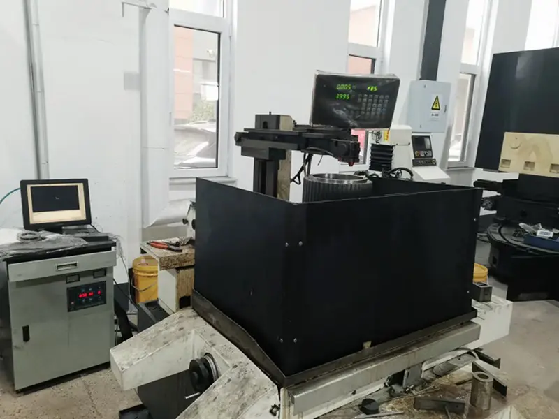 Huishi Conveyor belt assembly and finishing process