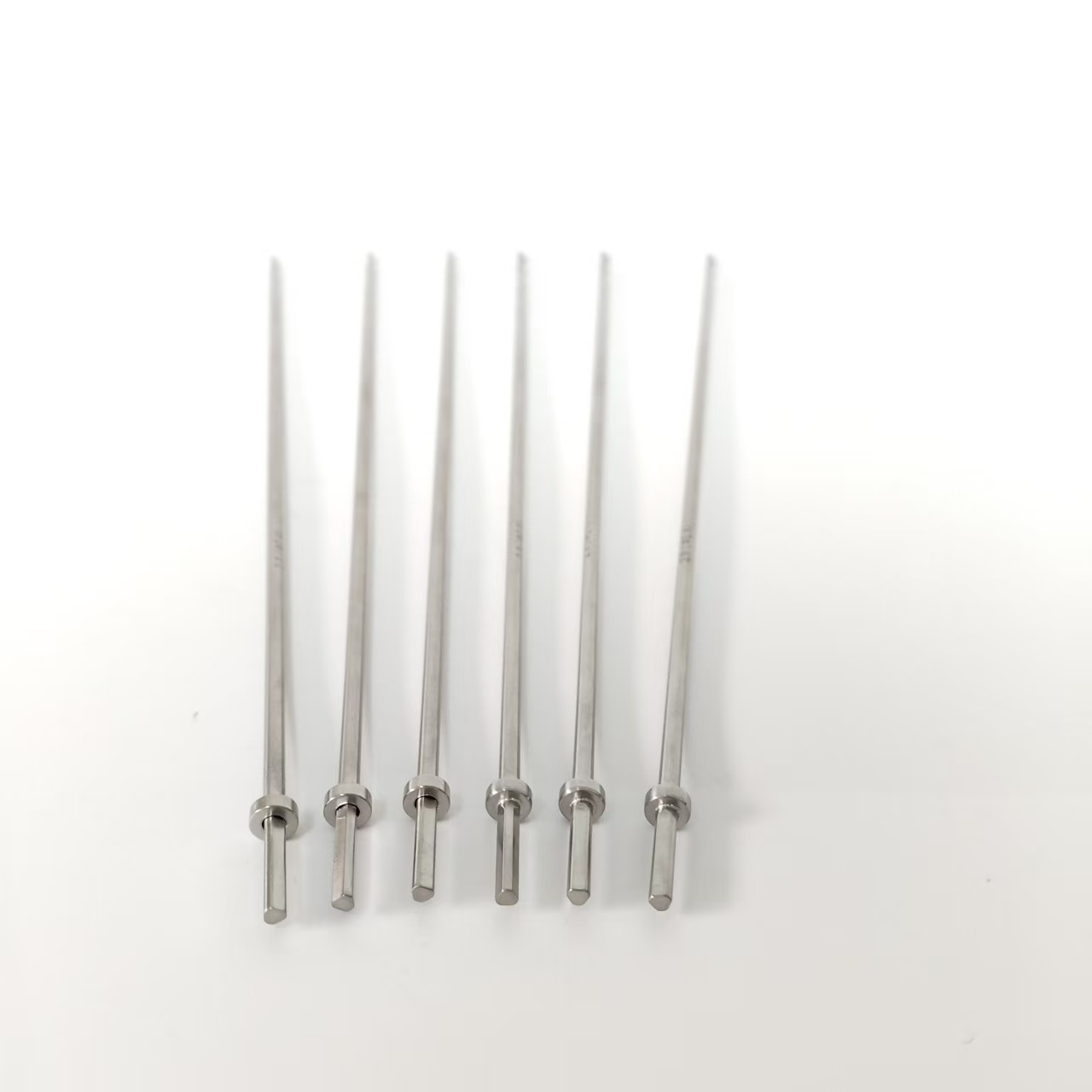 Veterinary Instrument Hospital Non-Absorbable Disposable Metal Suture Anchor Orthopedic Implant Bone Anchor